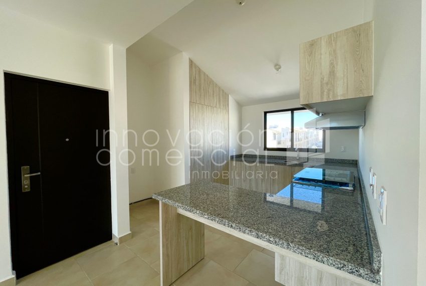 cd2d34e4-bc45-4dcf-938d-916c79ad8765