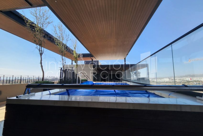 cdde705e-4946-4cec-b39a-48c424b75d63