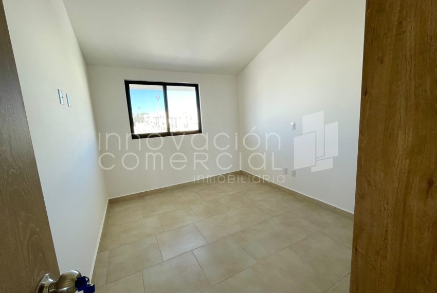 e9aa5161-5974-41be-8653-63922ac669b5