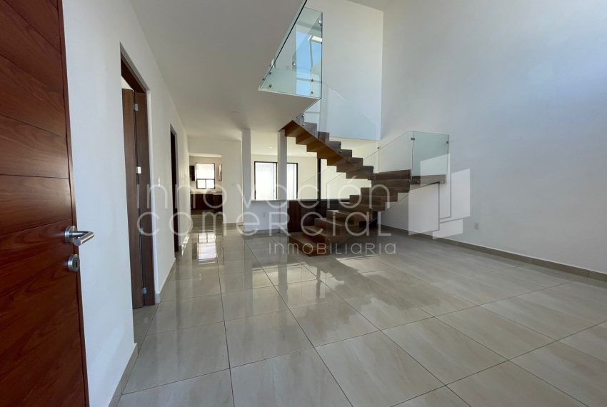 WhatsApp Image 2025-11-07 at 07.25.12