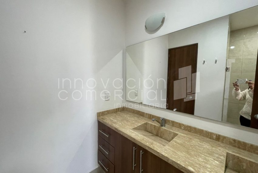 WhatsApp Image 2025-11-07 at 07.25.13