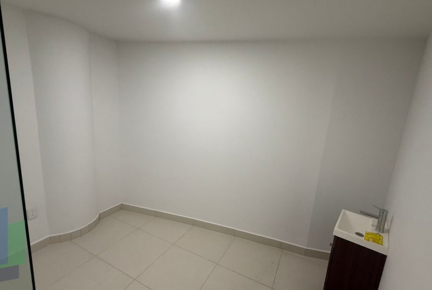 WhatsApp Image 2025-12-23 at 8.56.54 AM (4)